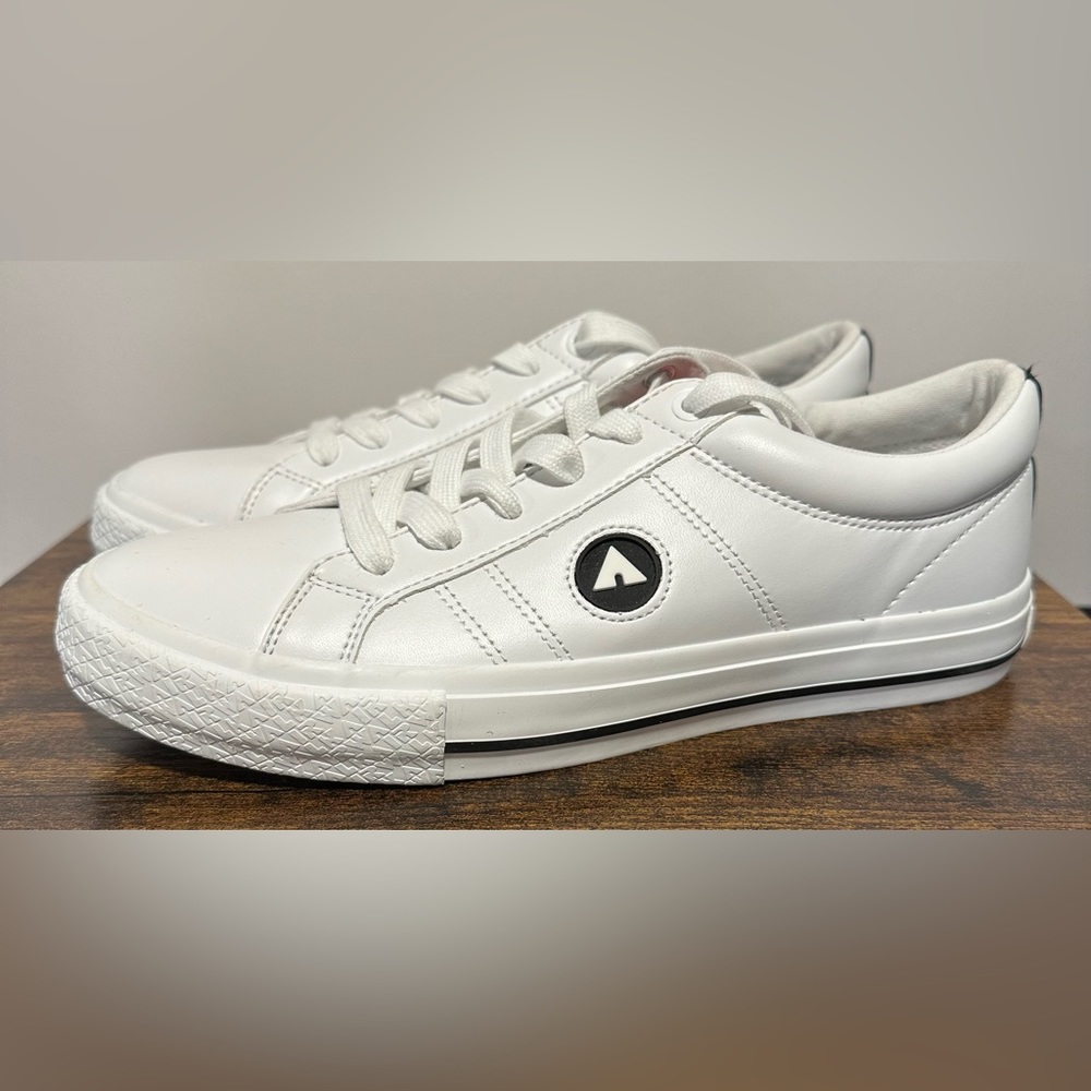 Airwalk Men’s MAWARNING2 Skater Sneakers NWT Size 8.5